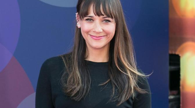 Rashida Jones Warns Young Women About ‘Physical Cost’ of the Porn Industry
